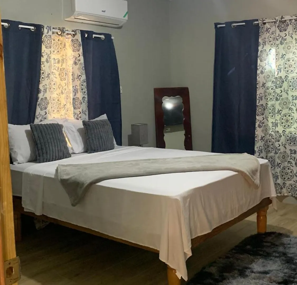N&Apalace Ocean Views 2 Bedroom Suites Montego Bay 0*,  Jamaica